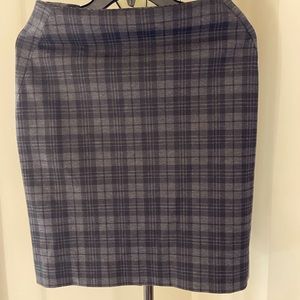 White House Black Market Faux Wool Plaid Pencil Skirt Size 4
